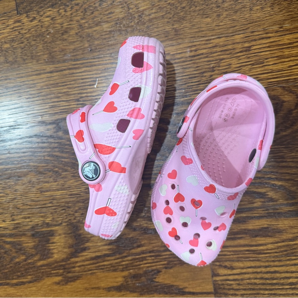 Toddler pink and red heart crocs- size toddler 9